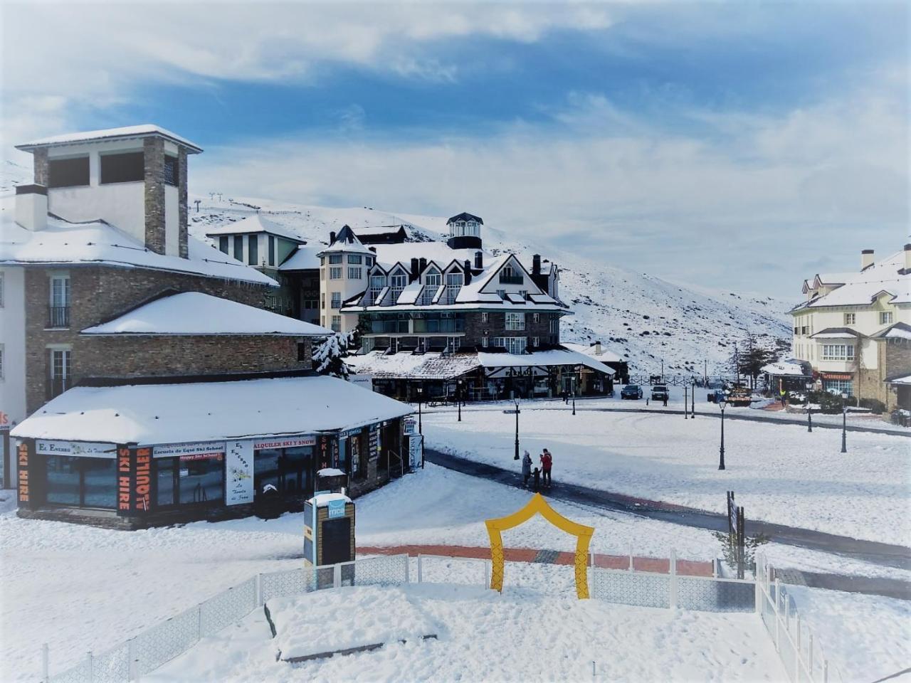 Todosierranevada Zona Baja - Apartamentos De 4 Dormitorios - Junto A Los Telecabinas เซียร์ราเนบาดา ภายนอก รูปภาพ